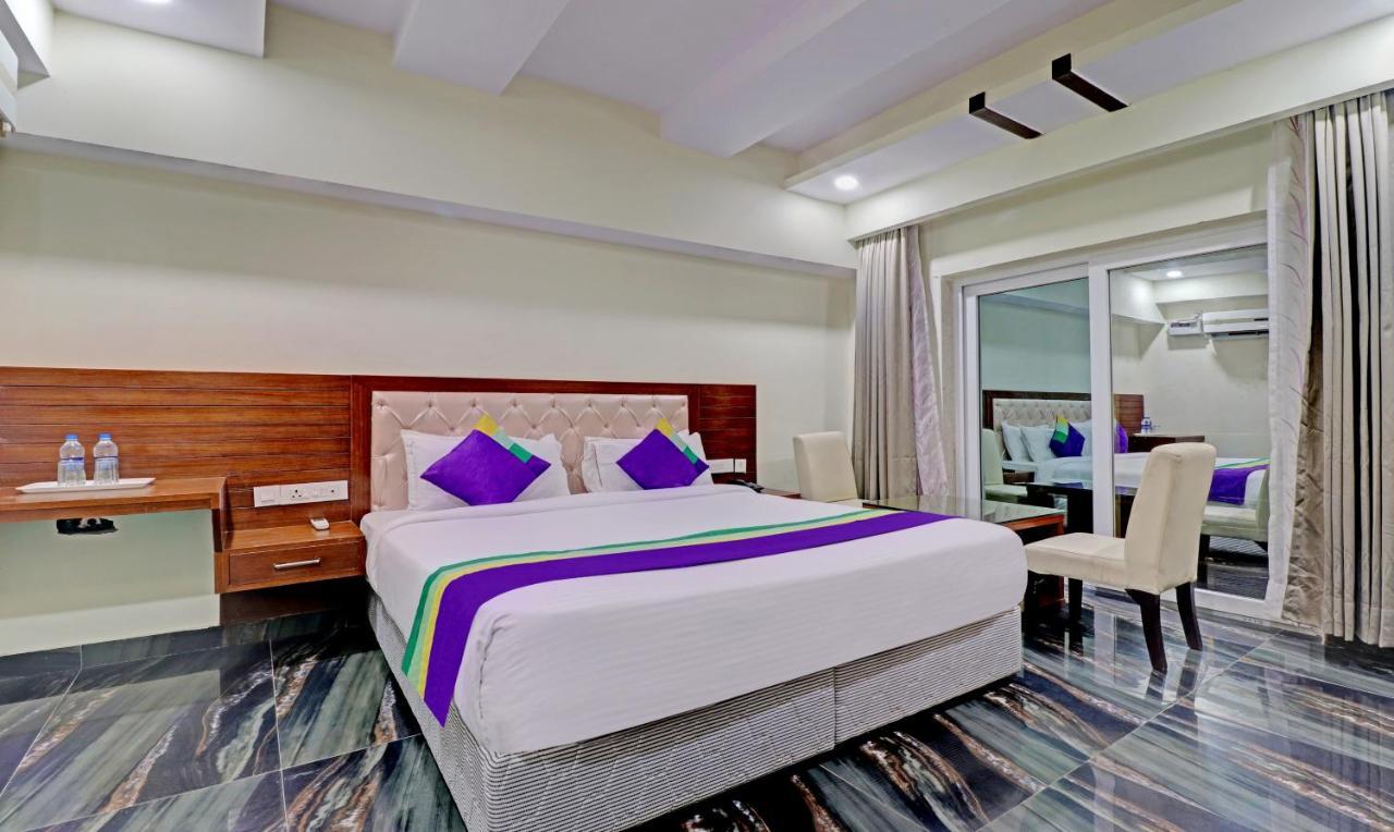 Treebo Premium Pearl Avenue, Ring Road Hotel Дехрадун Екстериор снимка