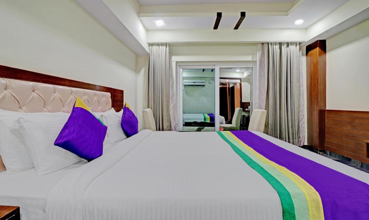 Treebo Premium Pearl Avenue, Ring Road Hotel Дехрадун Екстериор снимка