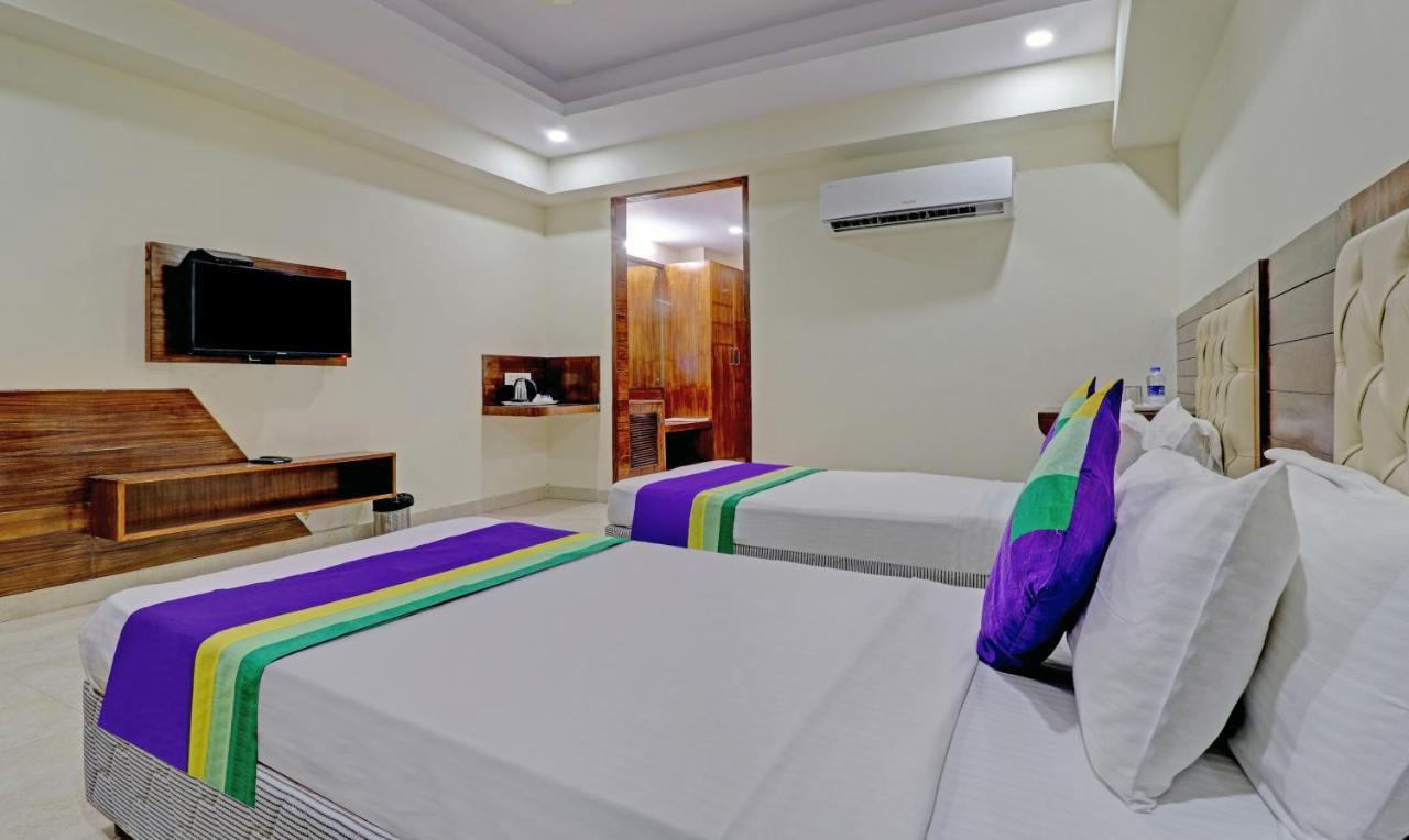 Treebo Premium Pearl Avenue, Ring Road Hotel Дехрадун Екстериор снимка