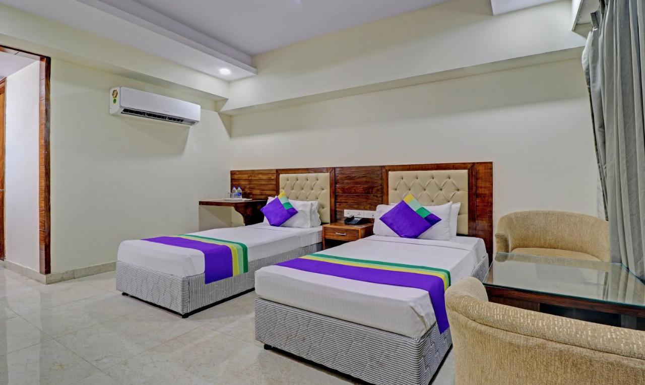 Treebo Premium Pearl Avenue, Ring Road Hotel Дехрадун Екстериор снимка