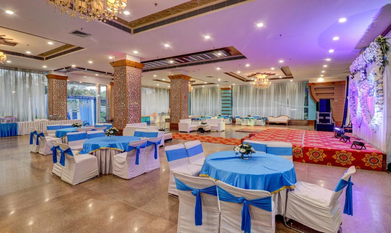 Treebo Premium Pearl Avenue, Ring Road Hotel Дехрадун Екстериор снимка