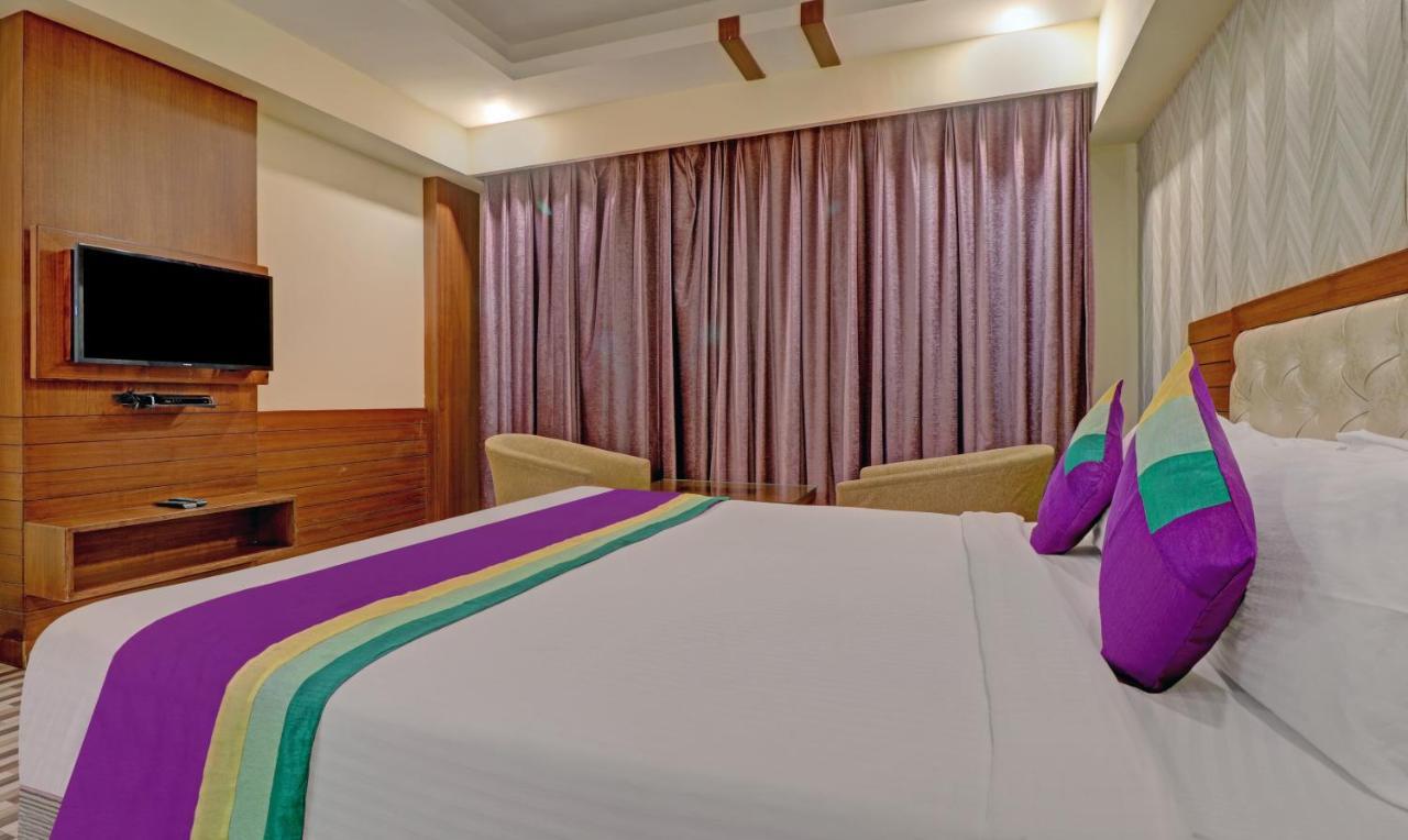 Treebo Premium Pearl Avenue, Ring Road Hotel Дехрадун Екстериор снимка
