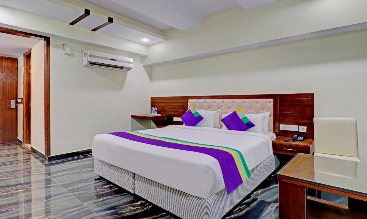 Treebo Premium Pearl Avenue, Ring Road Hotel Дехрадун Екстериор снимка