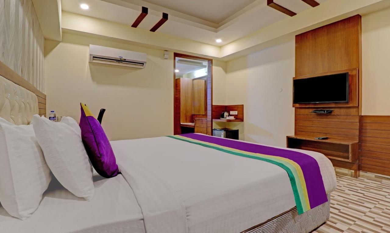 Treebo Premium Pearl Avenue, Ring Road Hotel Дехрадун Екстериор снимка
